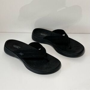 Skechers Arch Fit On-the-GO Vegan Washable Thong Sandal